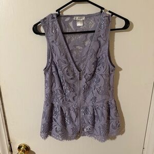 Venus size small zip up top